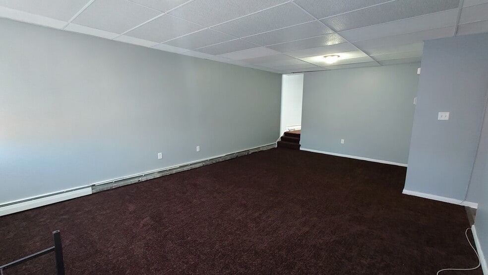 Building Photo - 18 S Forklanding Rd