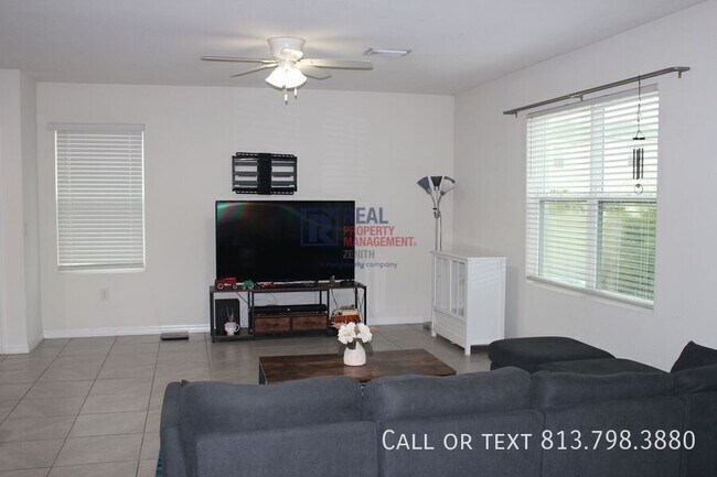 Building Photo - 3199 Suncoast Plains Dr