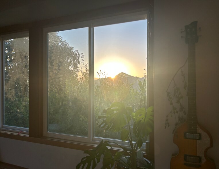 Sunrise out of Living Room - 1212 Fernwood Pacific Dr
