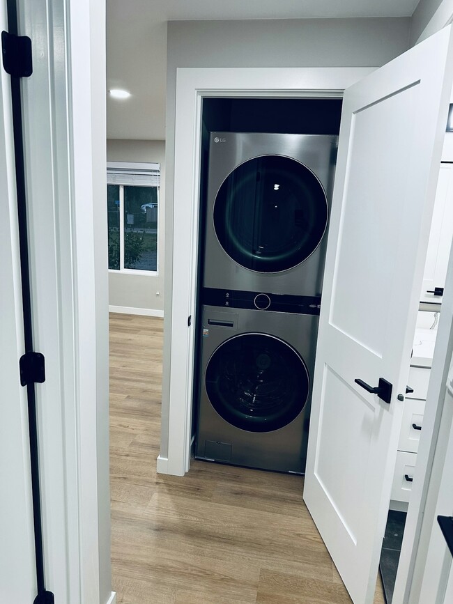 Building Photo - 2403 116th St SE