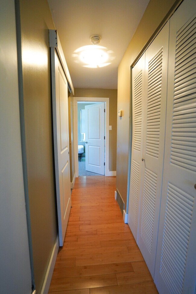 Building Photo - 615 Westgate Ave