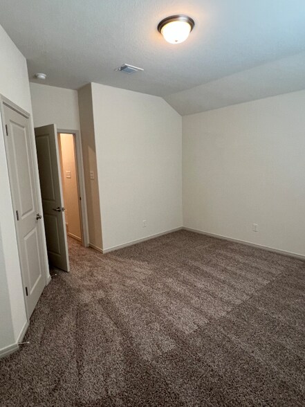 Building Photo - 13506 Tulipwood Nook