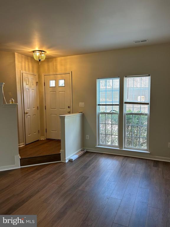 Building Photo - 21076 Bitterroot Terrace