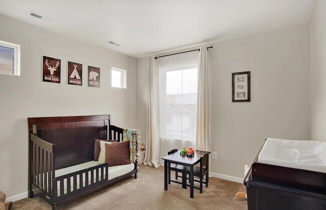 Building Photo - 912 McMurdo Cir