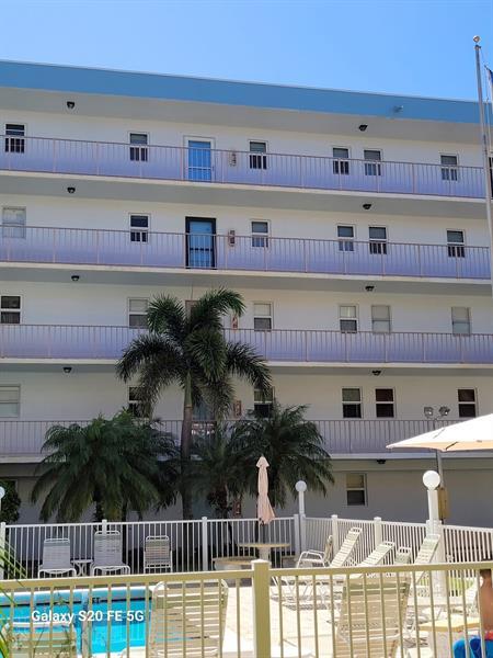 Building Photo - 4629 Poinciana St