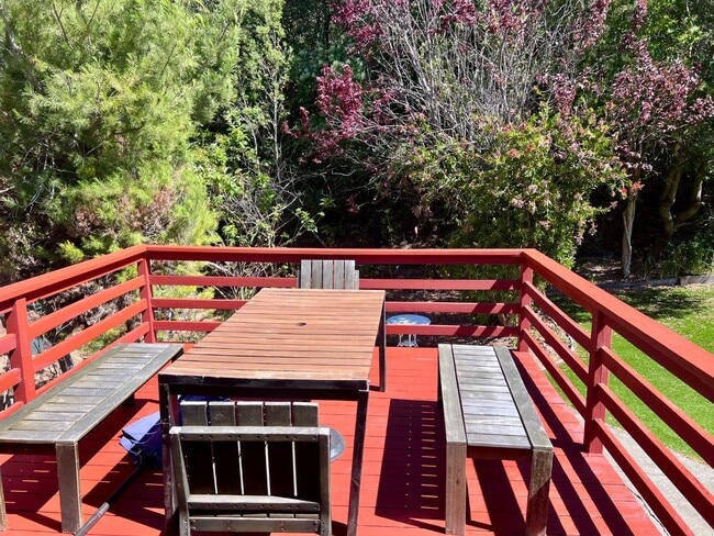 Building Photo - 2717 Trousdale Dr