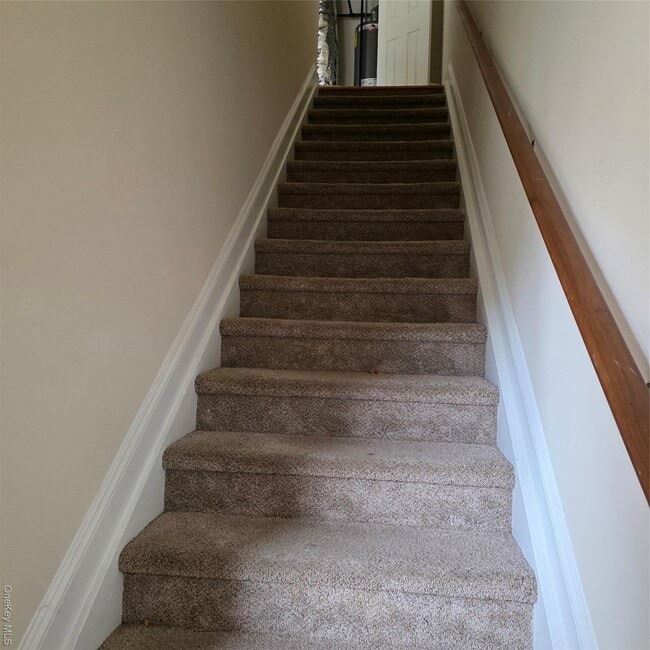 Building Photo - 3025 Sunrise Hwy