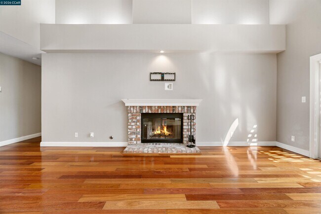 Building Photo - 313 Deepcreek Ct