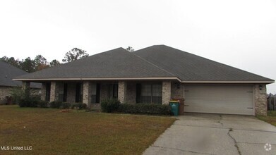 Building Photo - Over 3000sf - 4 Bedroom Home