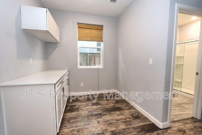 Building Photo - 2683 Alcove Way