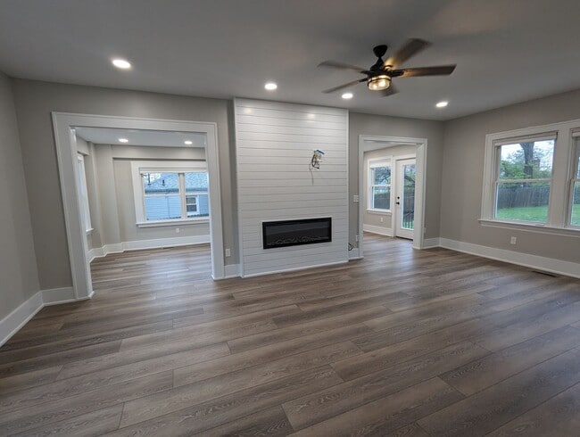 Building Photo - Updated Home in Pleasant Ridge