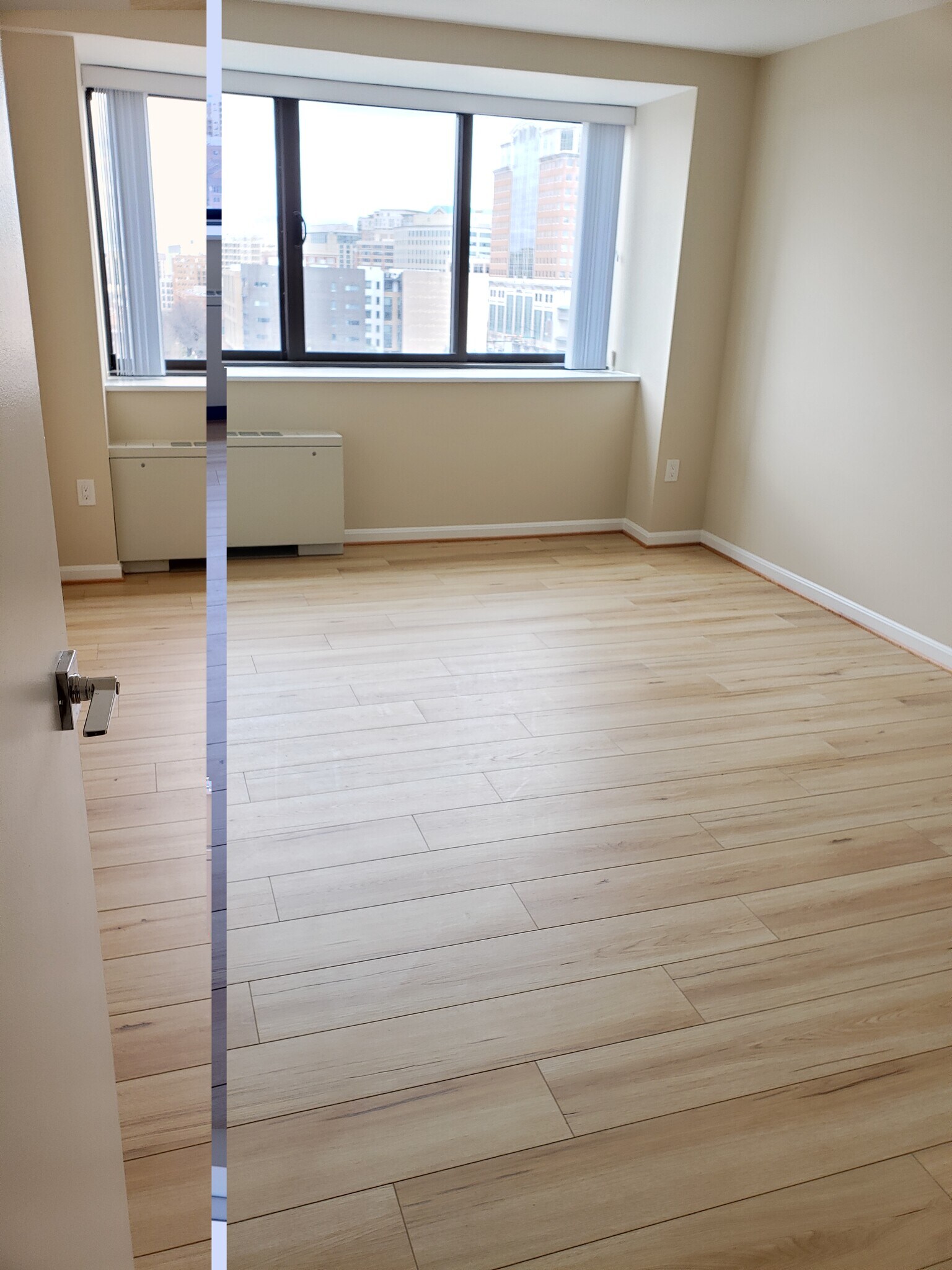 Bedroom from hall doorway - 4141 N Henderson Rd