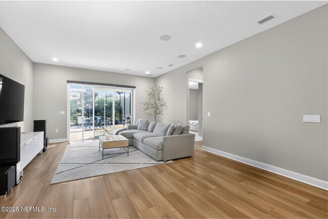 Building Photo - 179 Liberty Bell Rd