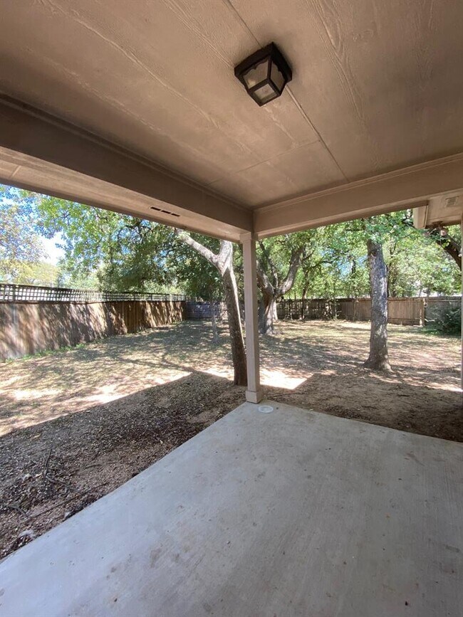 Building Photo - 9000 Spiceland Cir