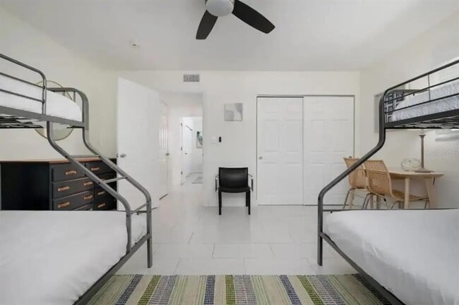 Building Photo - 2539 Trinidad St