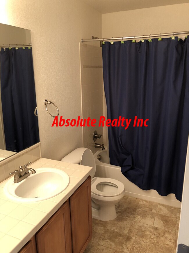 Building Photo - Wolf Ranch 2 Story Town Home 3 bedrooms 3 ...