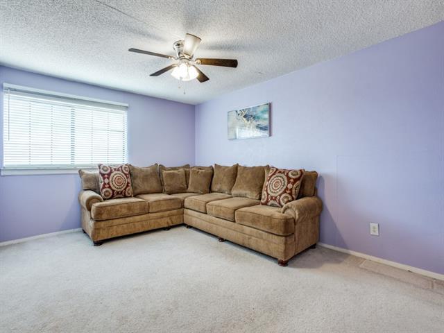 Building Photo - 333 Melrose Dr