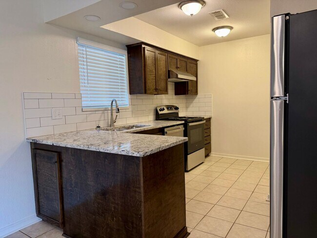 Building Photo - 402 Fawn Trail