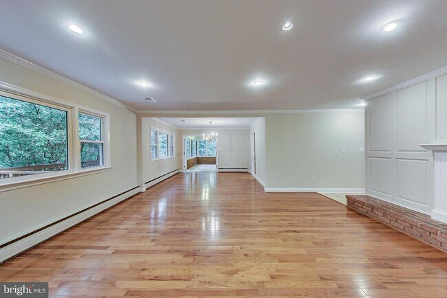 Building Photo - 14904 Claude Ln