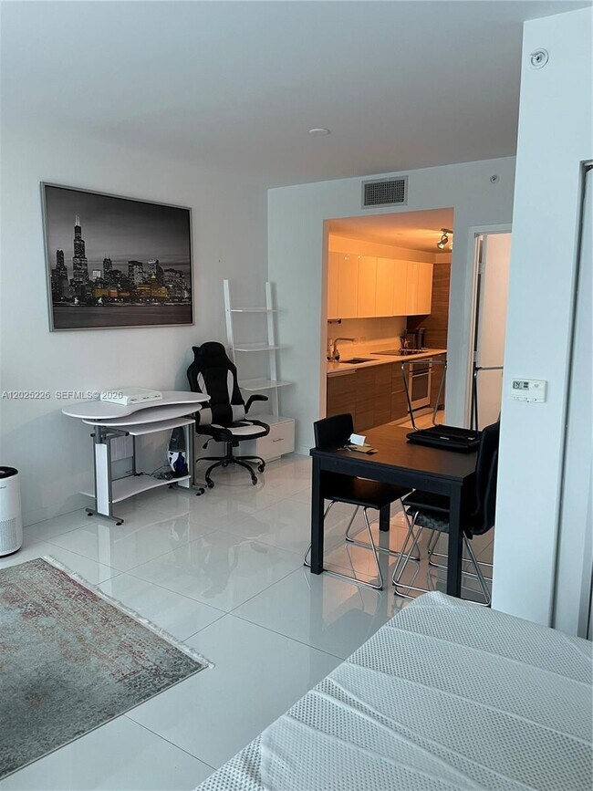 Building Photo - 1100 S Miami Ave