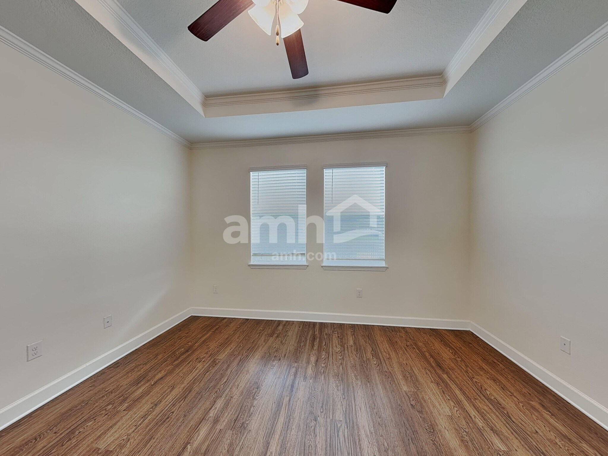 Building Photo - 322 Pine Terrace Dr