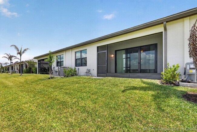 Building Photo - 13570 Starkissed Ln