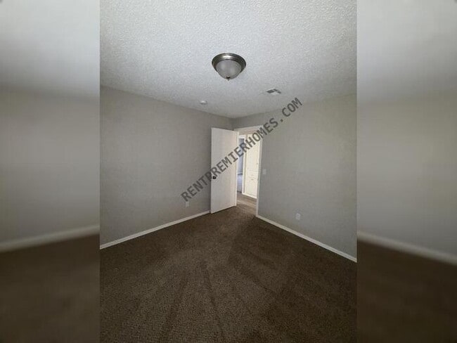 Building Photo - 5412 S Huddleston St