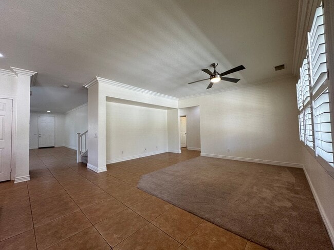 Building Photo - 5 Bedroom Canyon Hills home