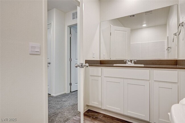 Building Photo - 7379 Raimee Brk St