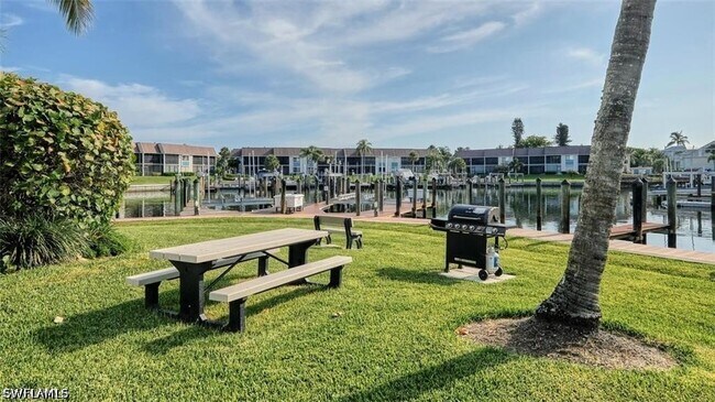 Building Photo - 4531 Bay Beach Ln