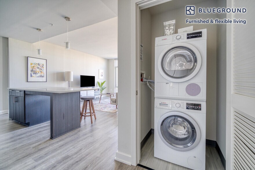 Building Photo - 7480 Birdwood Ave