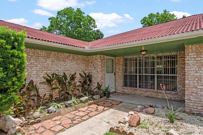 Building Photo - 4906 Green Willow Ln