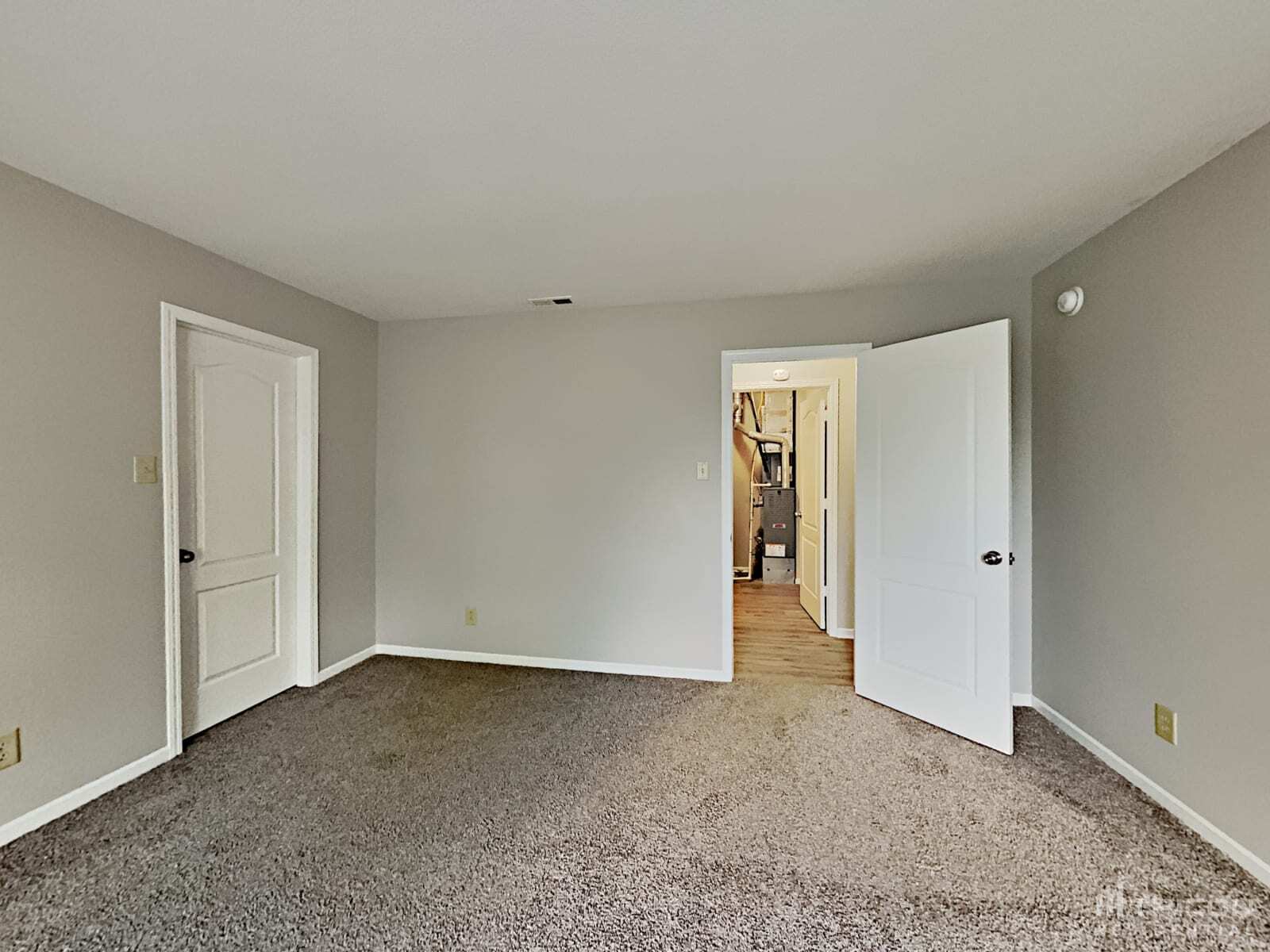 Building Photo - 6255 White Rabbit Pl