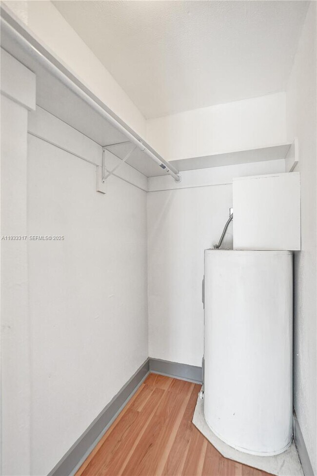 Building Photo - 249 SW 4th St