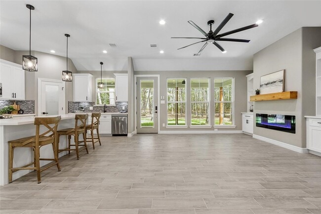 Building Photo - 11193 Wildwood Ln