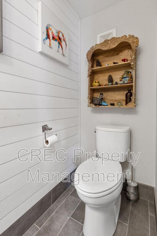 Building Photo - 3 1/2 Maranda Holmes St