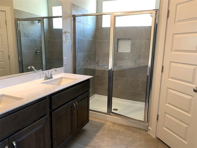 Building Photo - 2913 Sage Ranch Dr