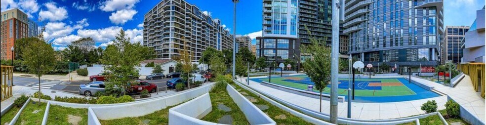 Building Photo - 1530 Key Blvd