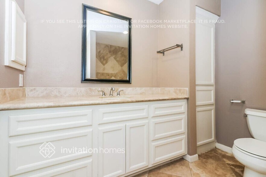 Building Photo - 22507 Red River Dr