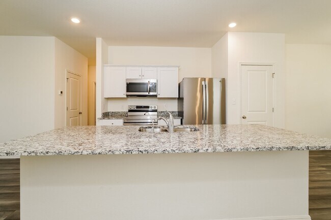 Building Photo - 141 Rubrum Rd