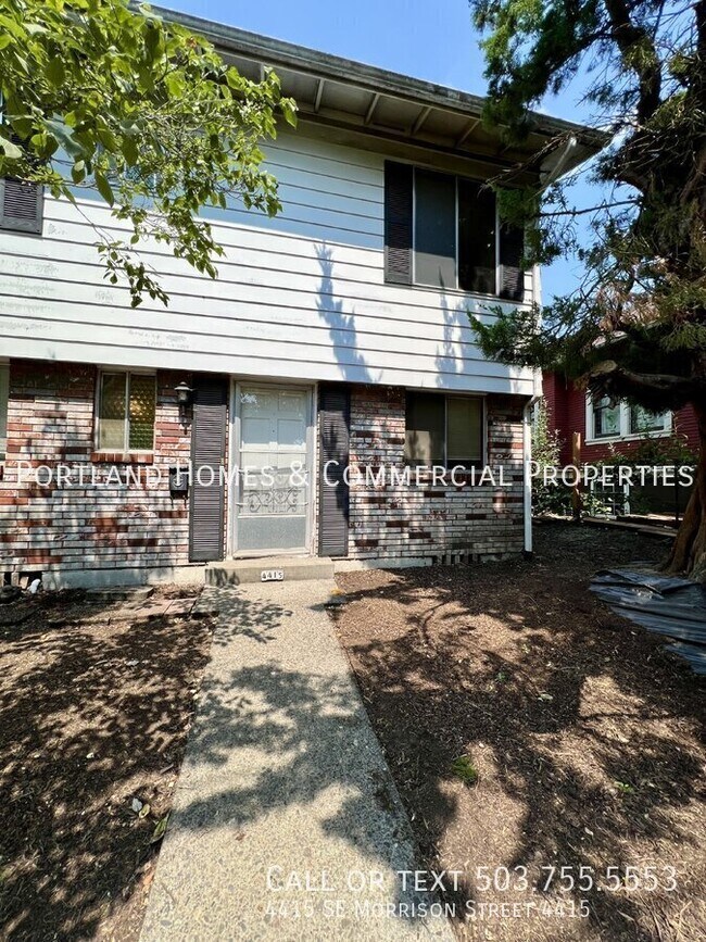 Primary Photo - 2 bedroom townhome, close to transportation