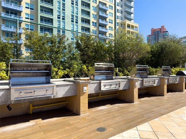 Building Photo - 90 Alton Rd