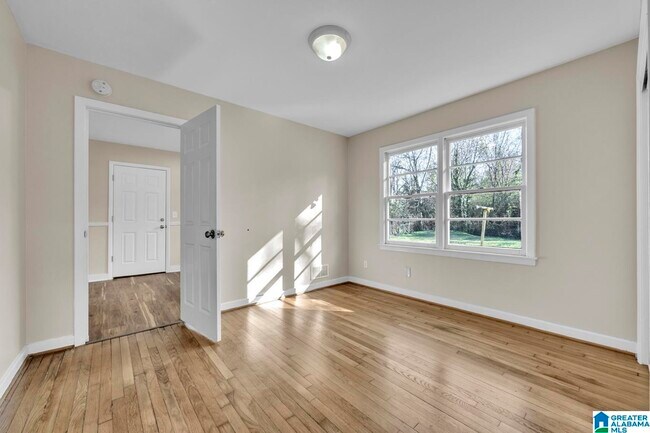 Building Photo - 101 23rd Terrace NW