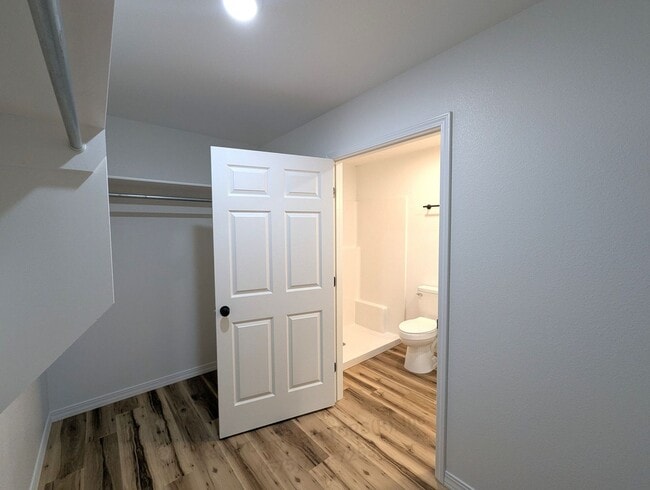 Building Photo - 140 Chisum Dr