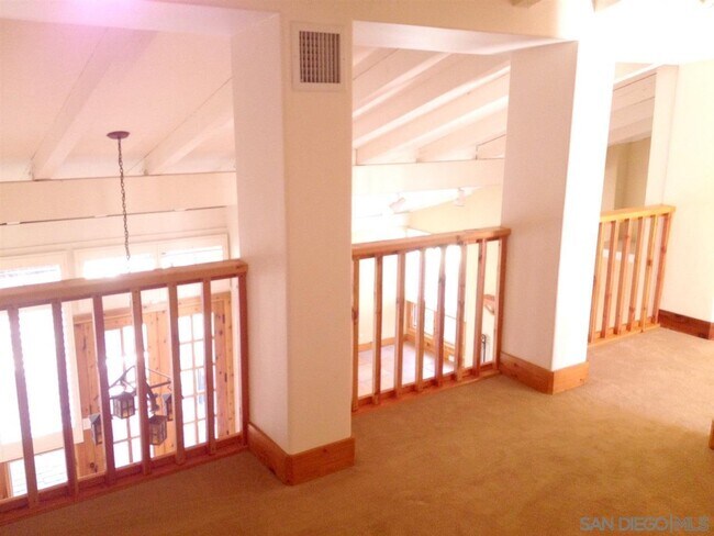 Building Photo - 16920 Via De Santa Fe