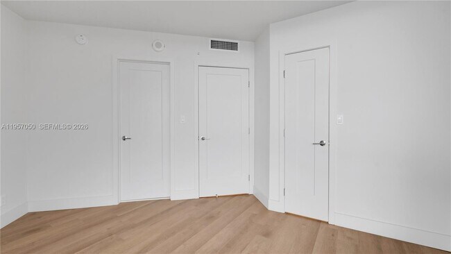 Building Photo - 555 NE 34th St