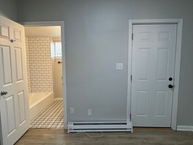 Building Photo - 1338-40 Barth