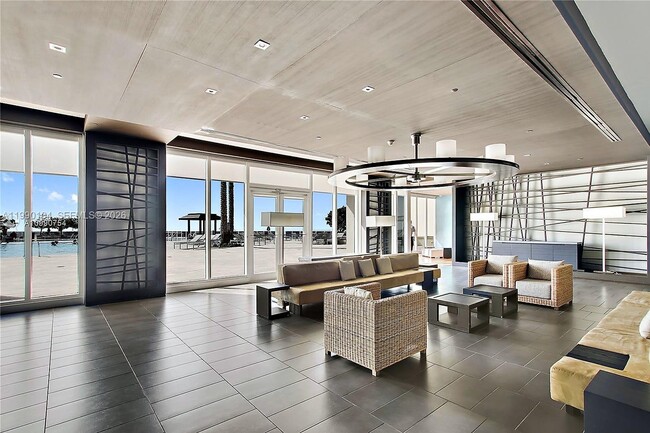 Building Photo - 1850 S Ocean Dr