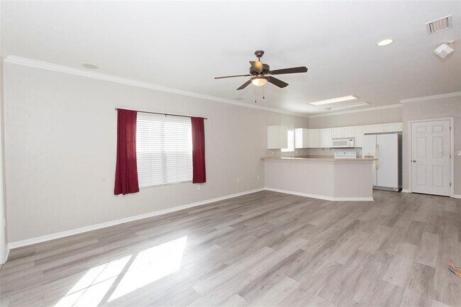 Building Photo - 4712 NW 80th Rd