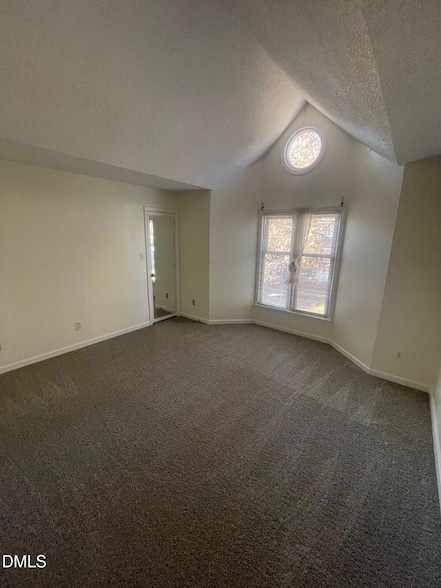 Building Photo - 720 Bishops Park Dr